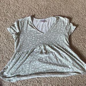no boundaries green top! size medium